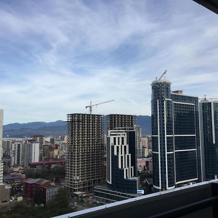 Orbi City Apartment 巴统 外观 照片