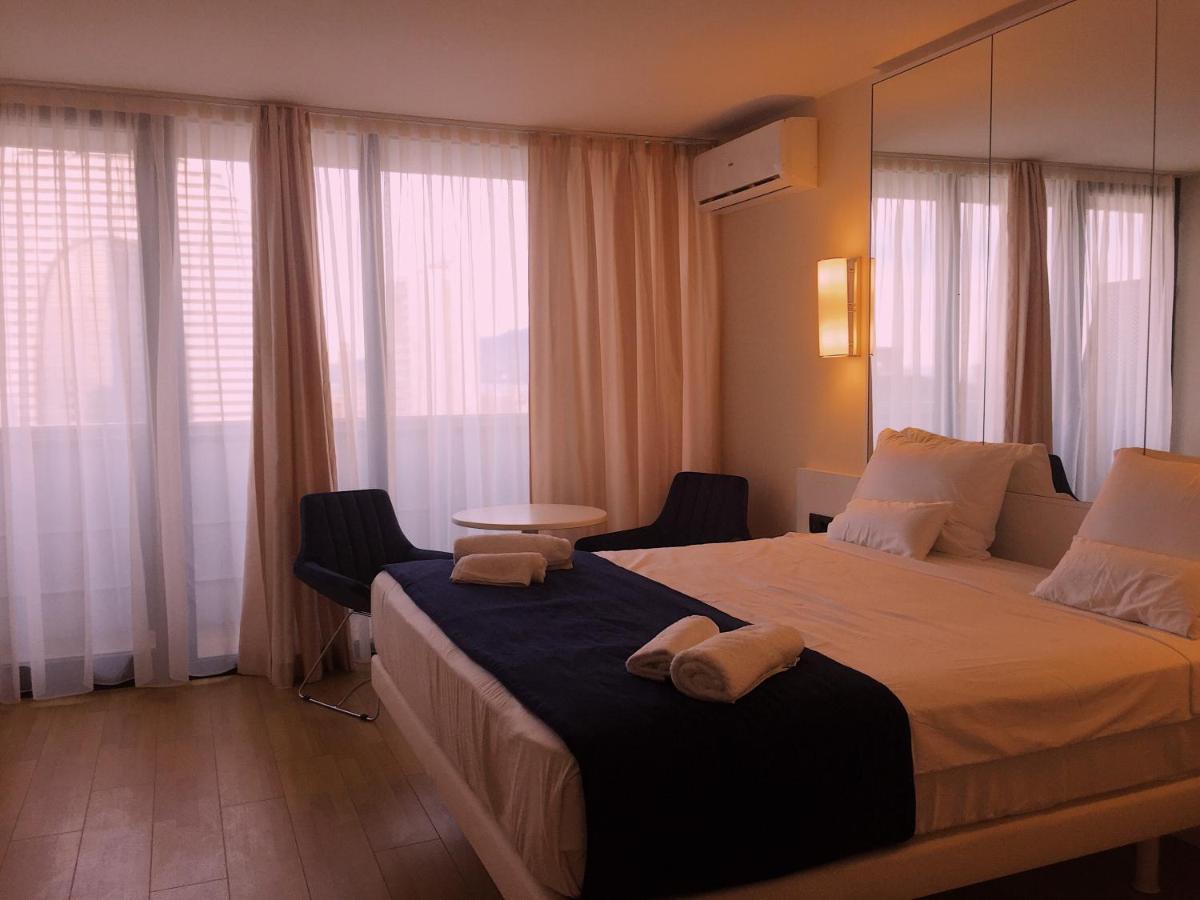 Orbi City Apartment 巴统 外观 照片