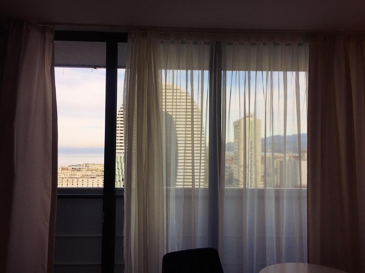 Orbi City Apartment 巴统 外观 照片